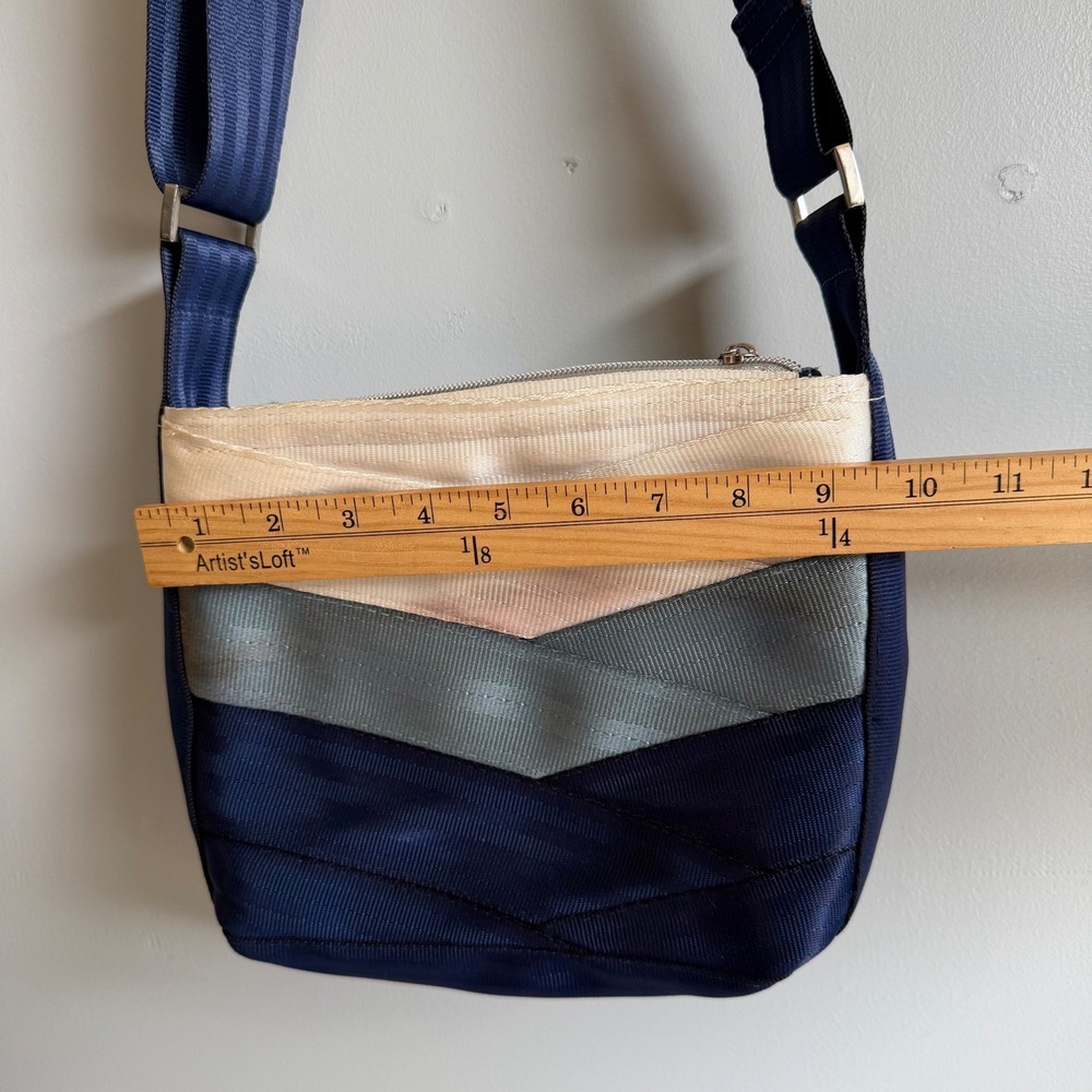 Vintage 90s FiberTime Blue Seatbelt Webbing Crossbody Messenger Bag Industrial - Picture 2 of 7